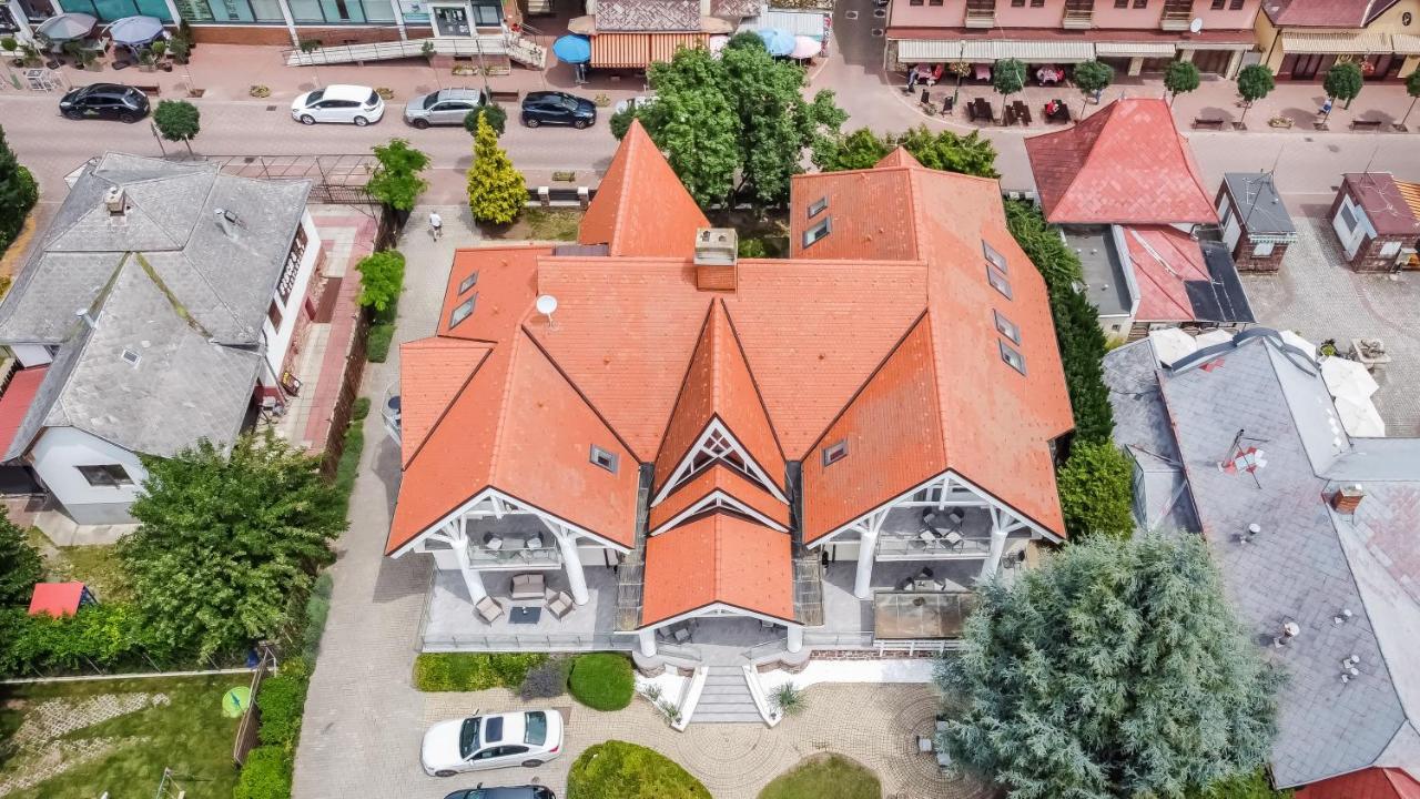 Hotel Clariss Balatonalmádi Kültér fotó