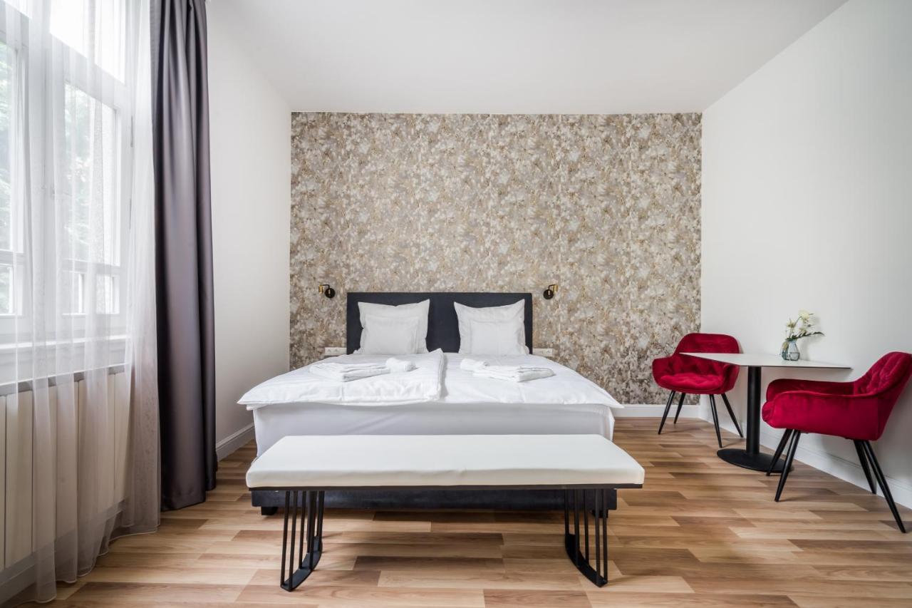 Hotel Clariss Balatonalmádi Szoba fotó