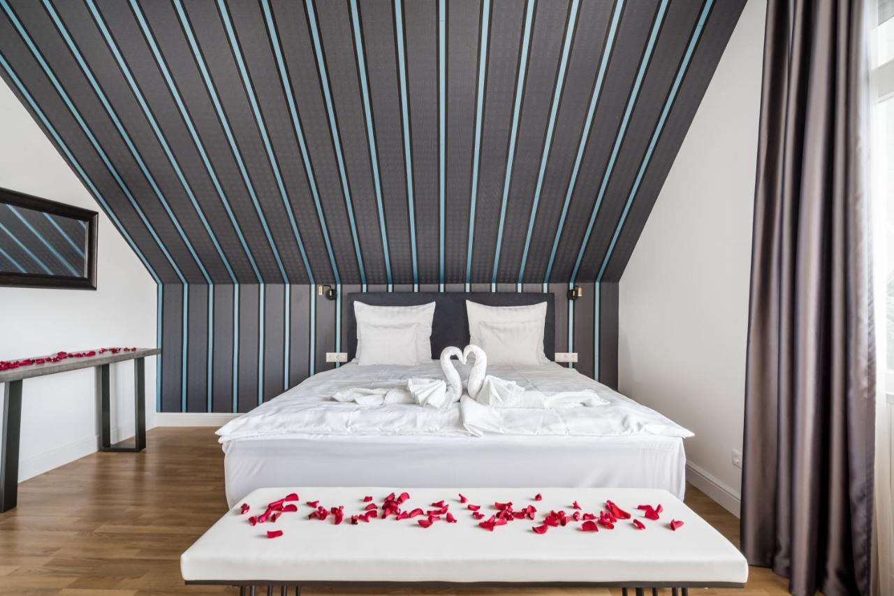Hotel Clariss Balatonalmádi Kültér fotó