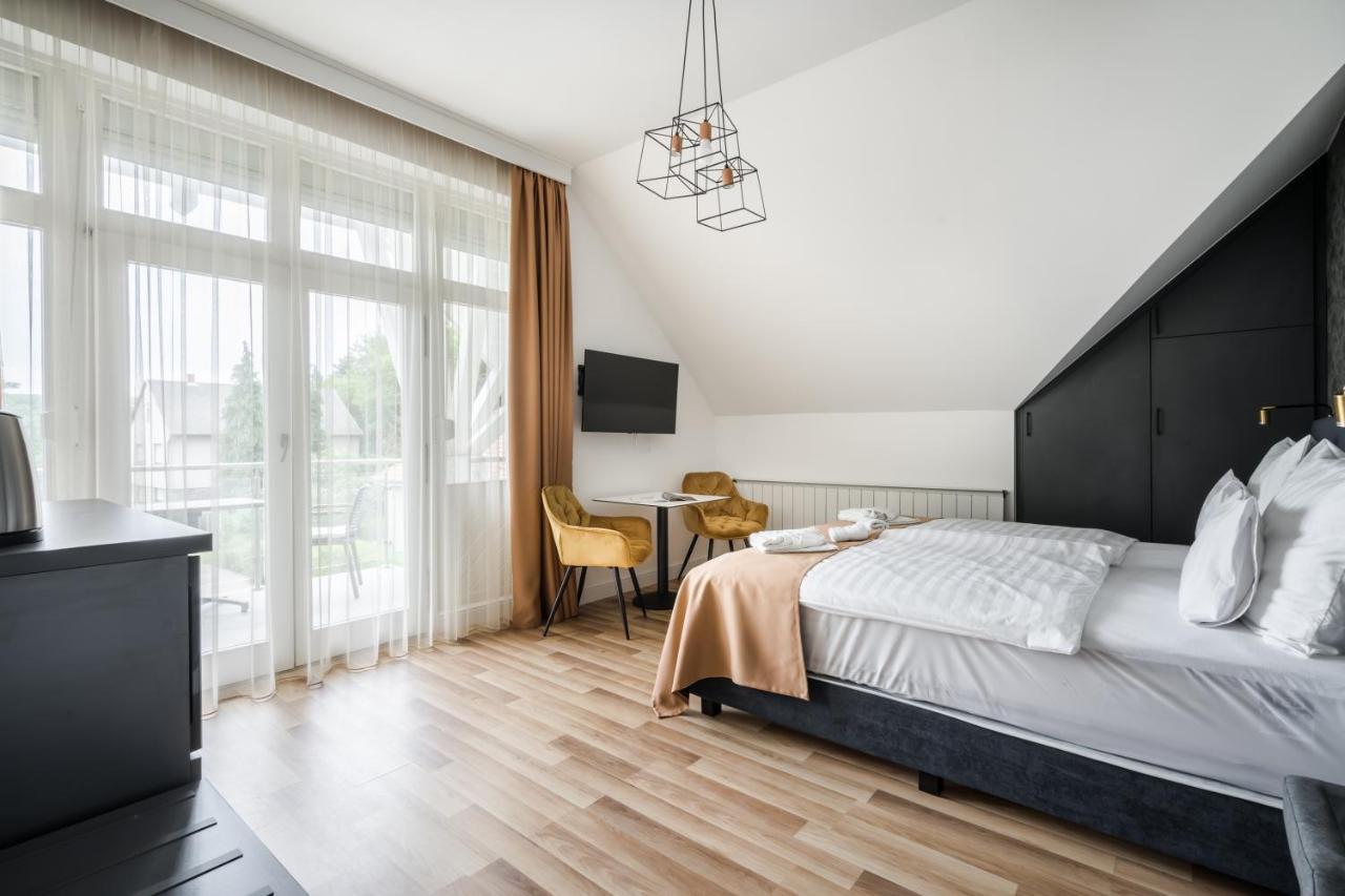 Hotel Clariss Balatonalmádi Kültér fotó