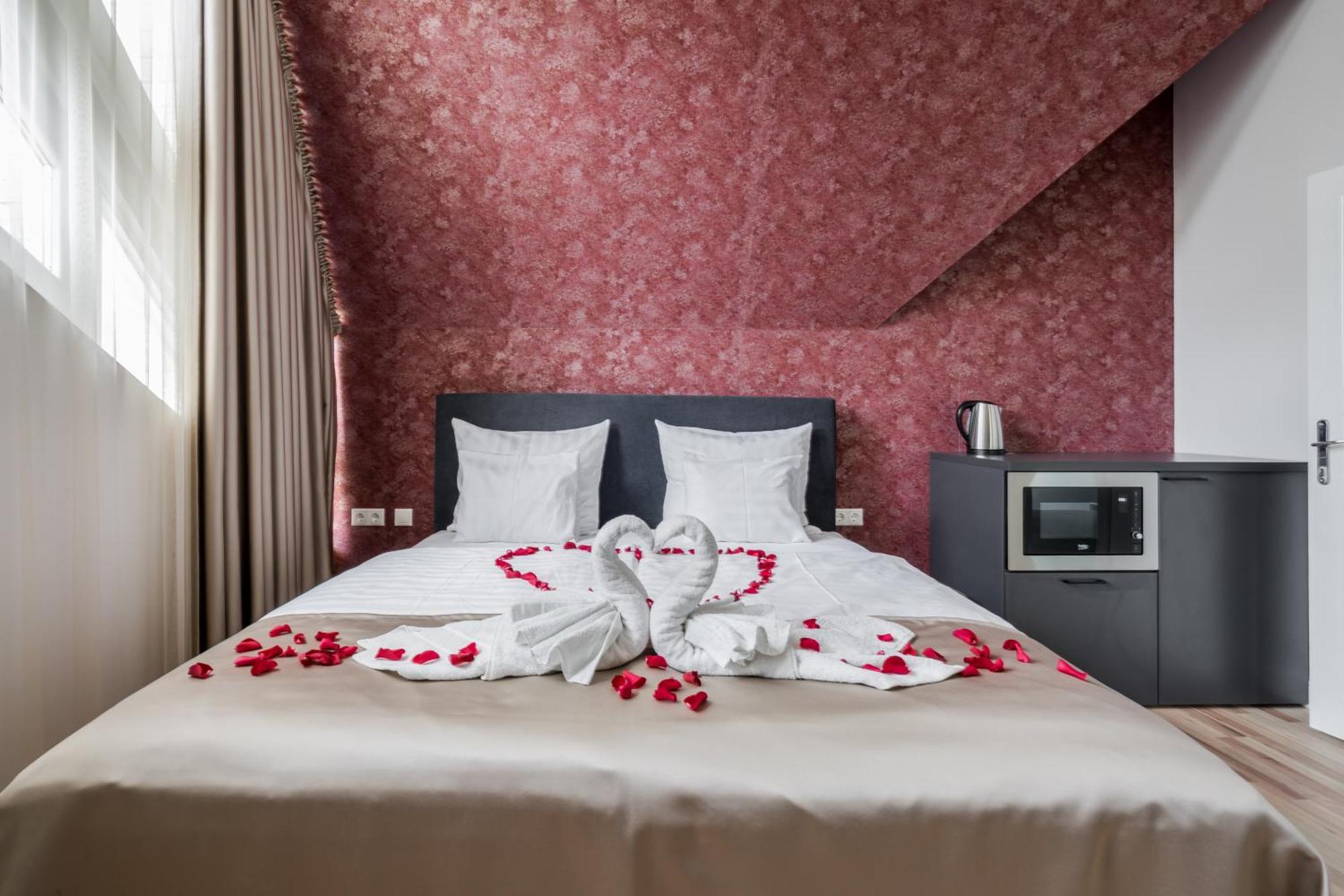 Hotel Clariss Balatonalmádi Szoba fotó