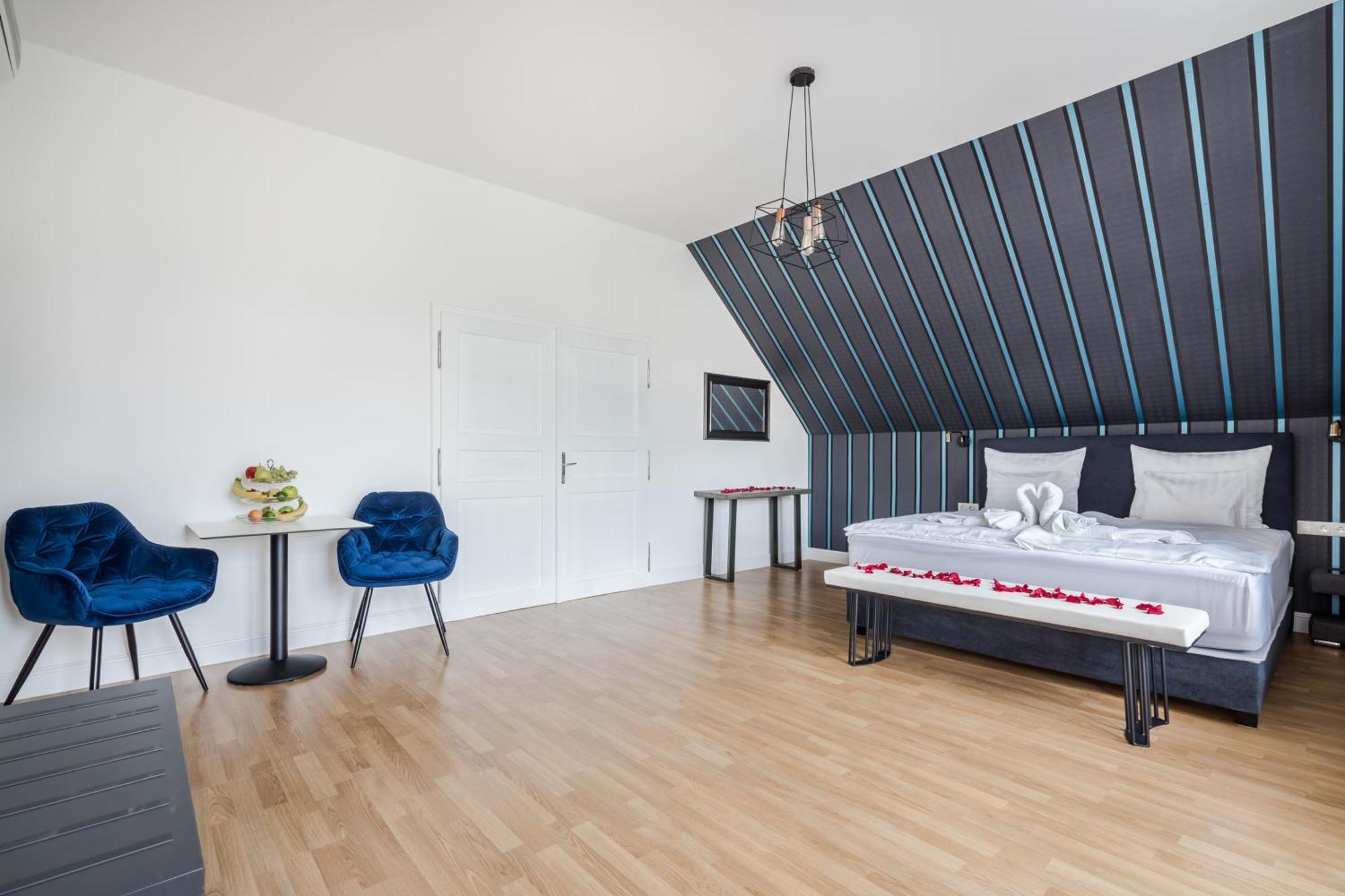 Hotel Clariss Balatonalmádi Szoba fotó