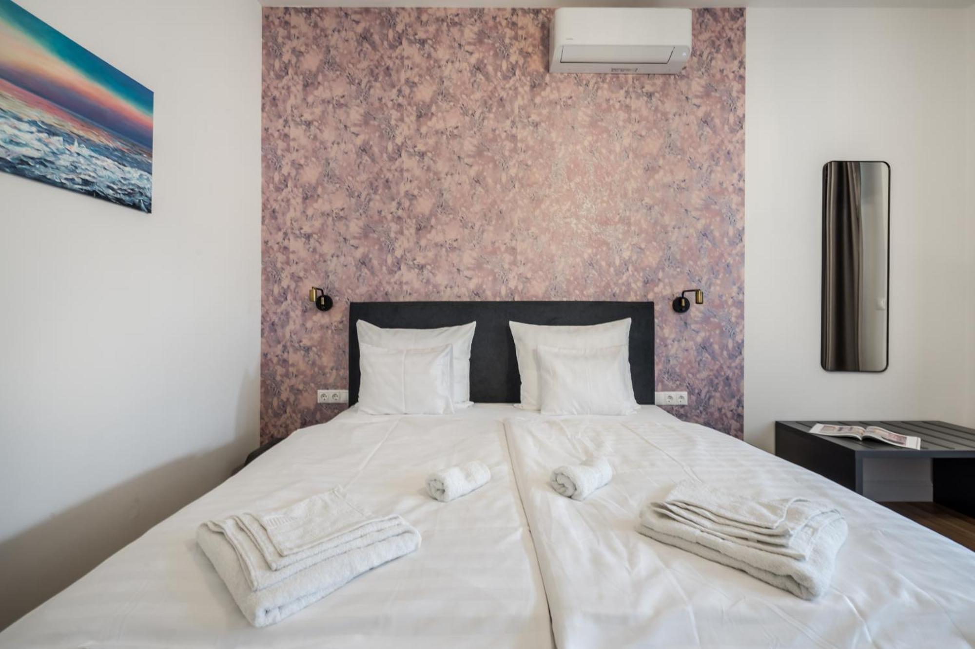 Hotel Clariss Balatonalmádi Szoba fotó