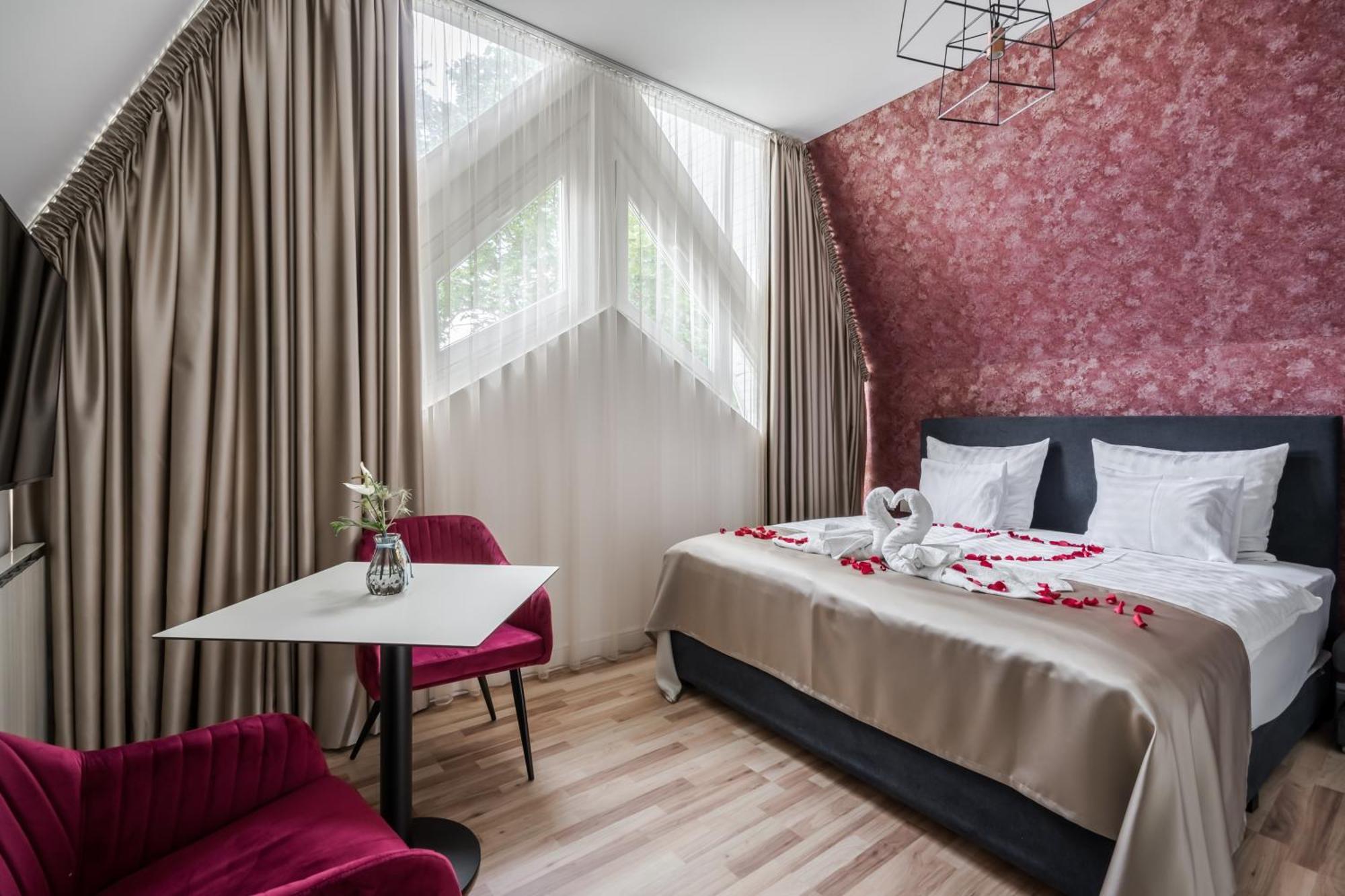 Hotel Clariss Balatonalmádi Szoba fotó