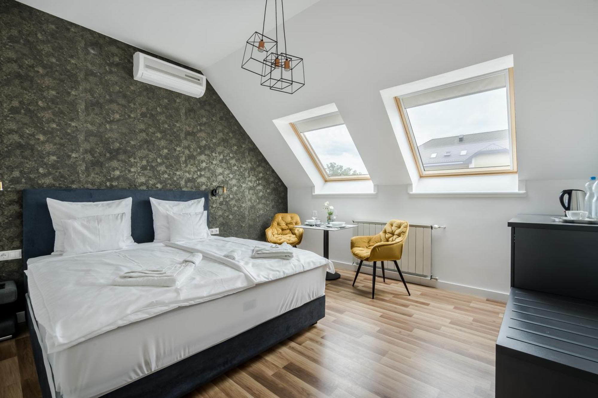 Hotel Clariss Balatonalmádi Szoba fotó