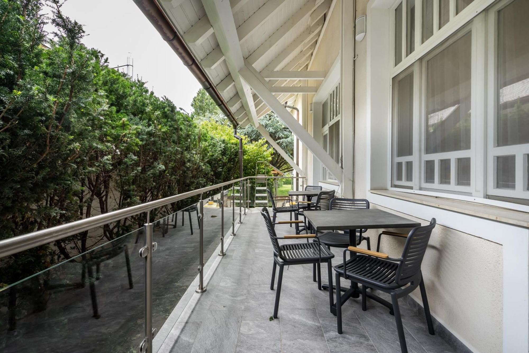 Hotel Clariss Balatonalmádi Szoba fotó